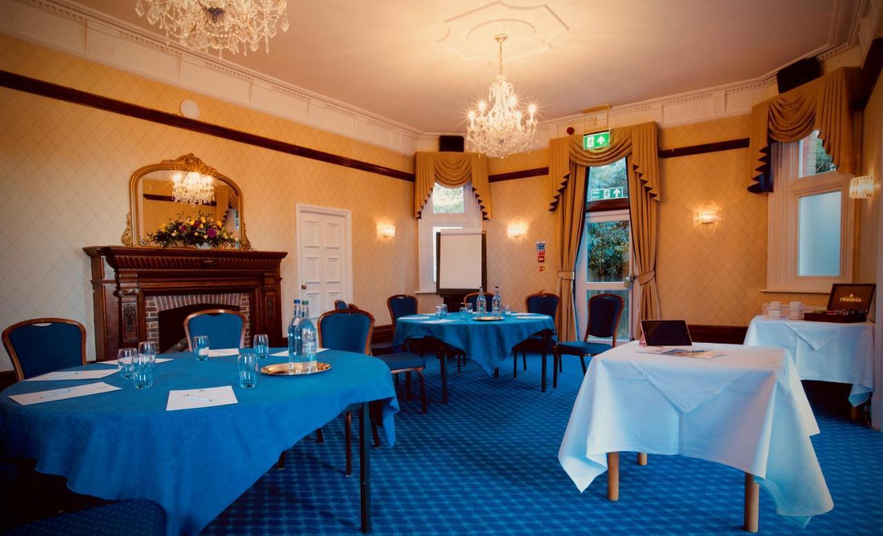 The Birch Hotel Haywards Heath Esterno foto