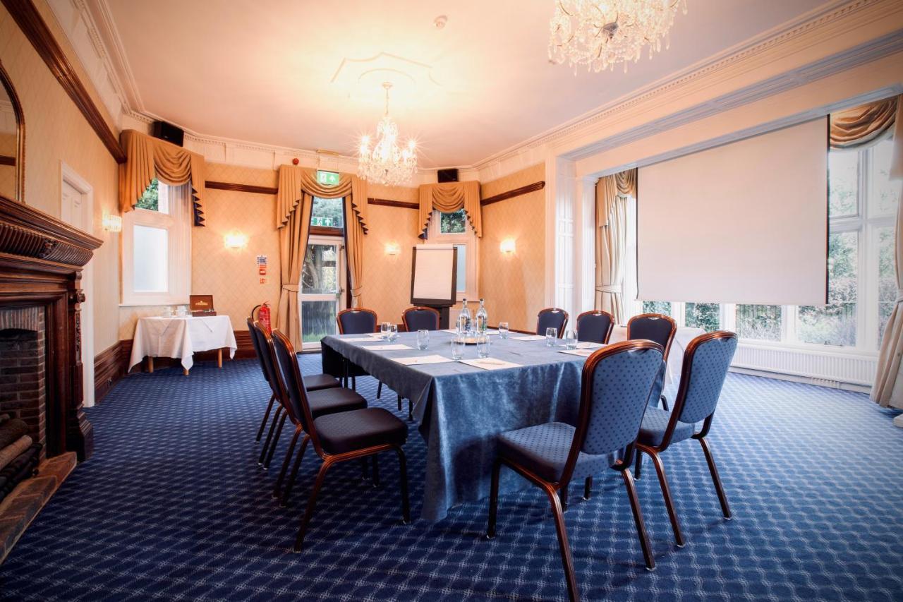 The Birch Hotel Haywards Heath Esterno foto