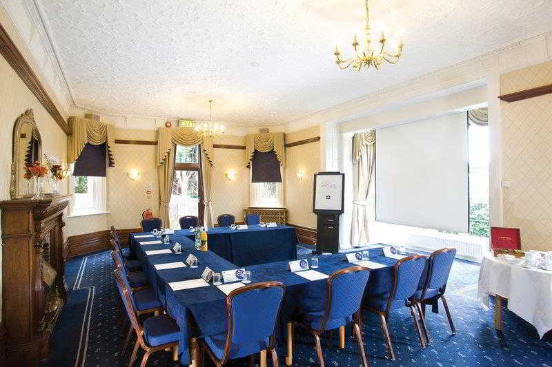 The Birch Hotel Haywards Heath Esterno foto