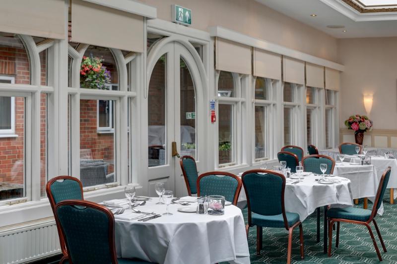 The Birch Hotel Haywards Heath Esterno foto