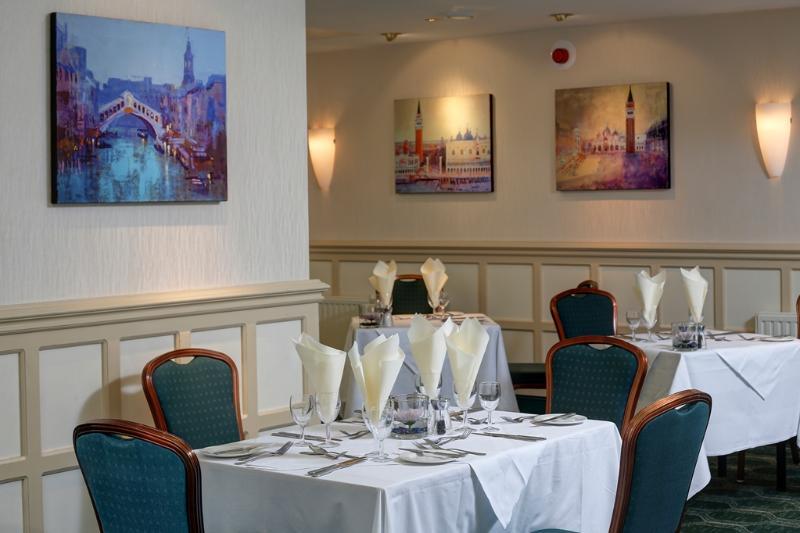 The Birch Hotel Haywards Heath Esterno foto