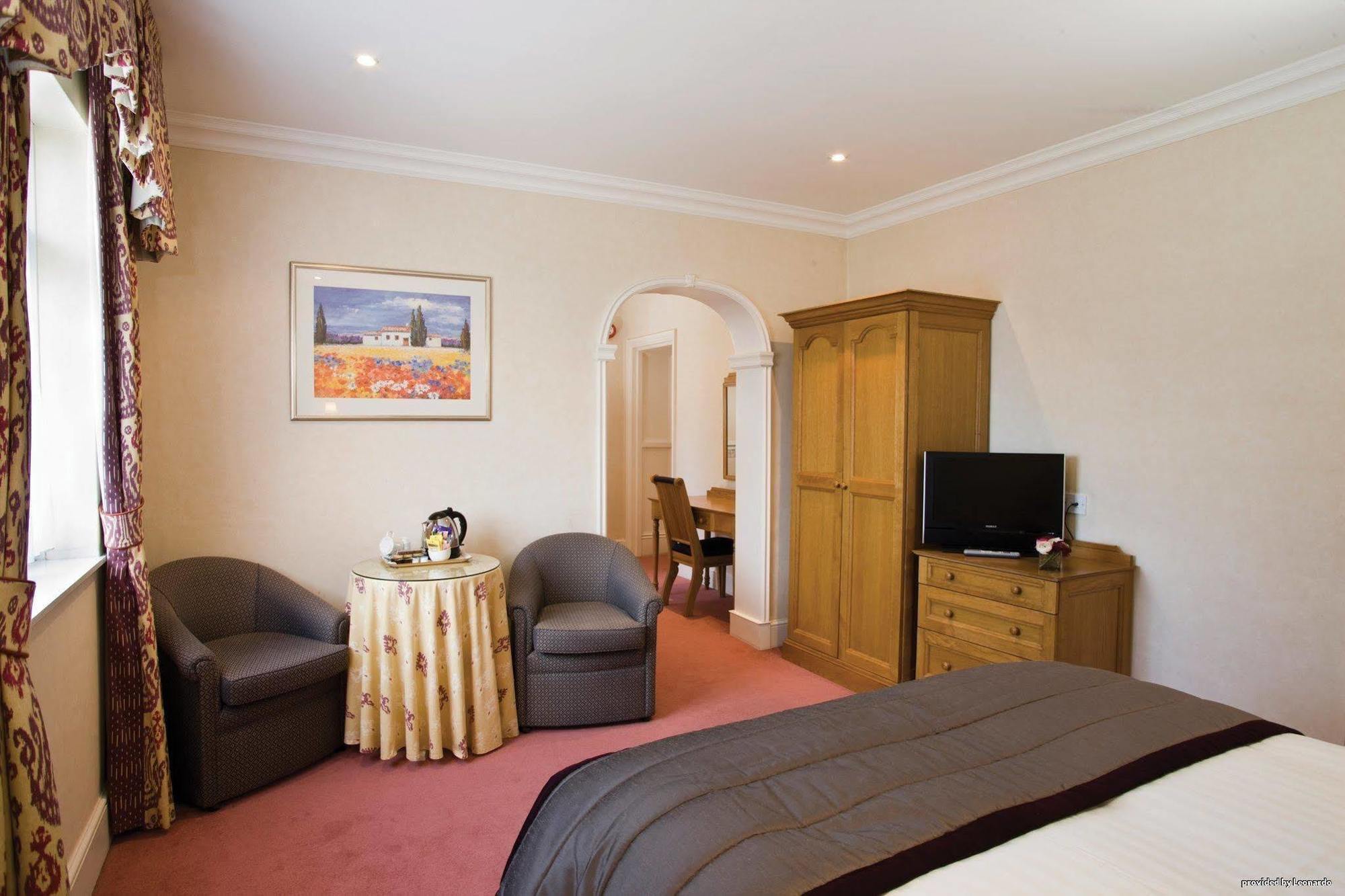 The Birch Hotel Haywards Heath Camera foto