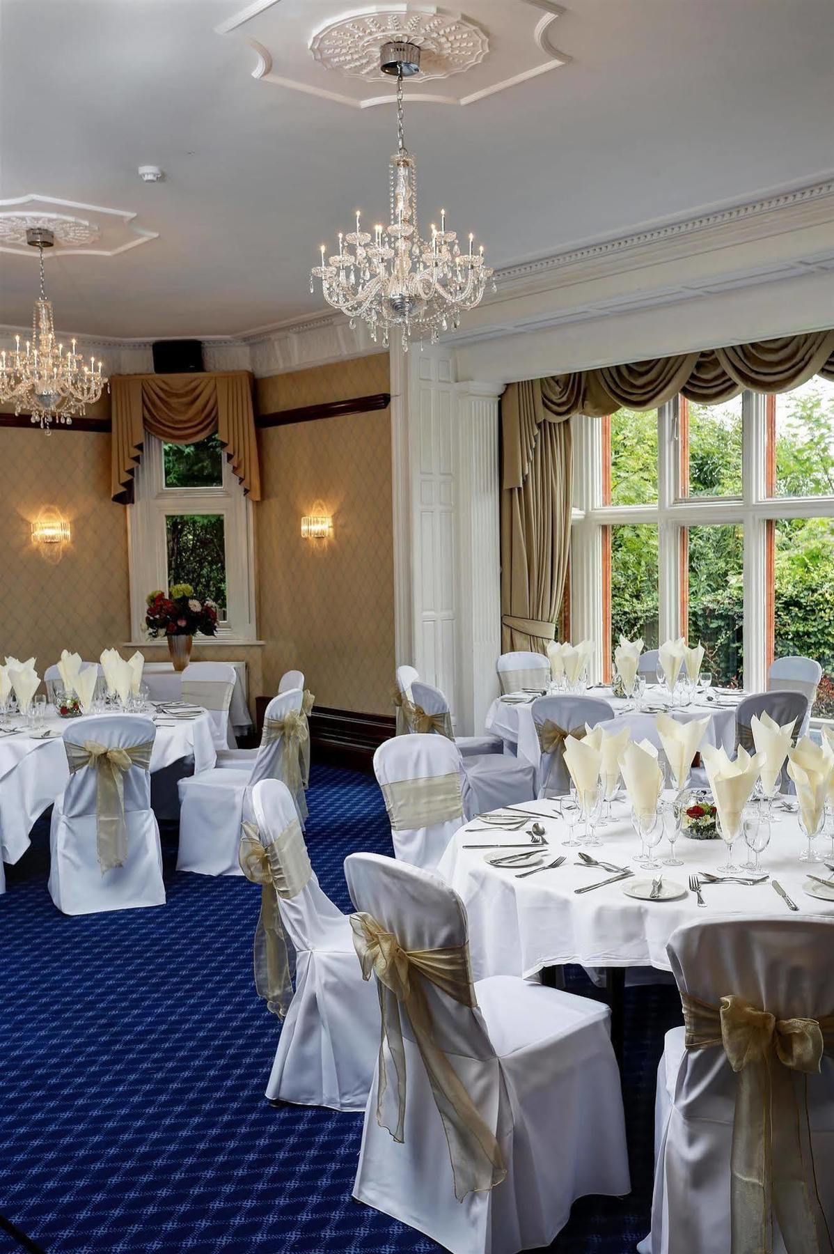 The Birch Hotel Haywards Heath Esterno foto